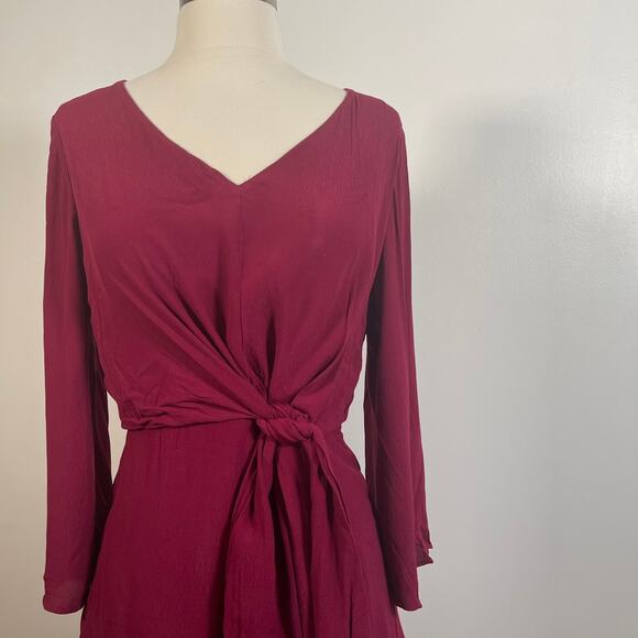 Lulus • Claremont Burgundy Tie-Front Three-Quarter Sleeve Dress - Picture 2 of 5